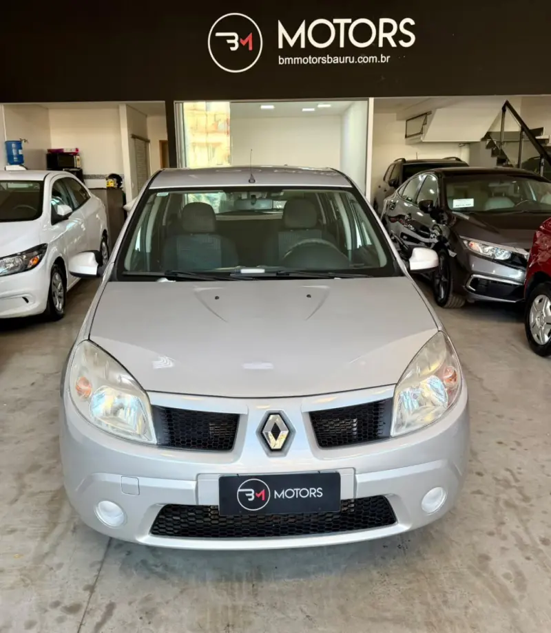 Sandero - Foto