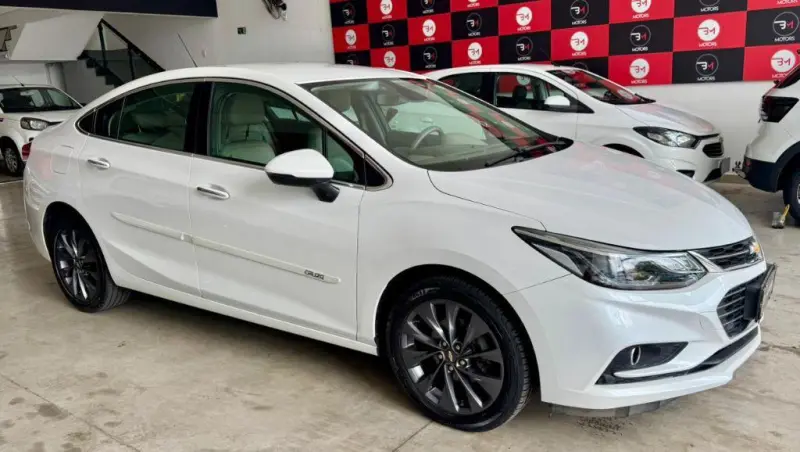 Cruze Sedan - Foto