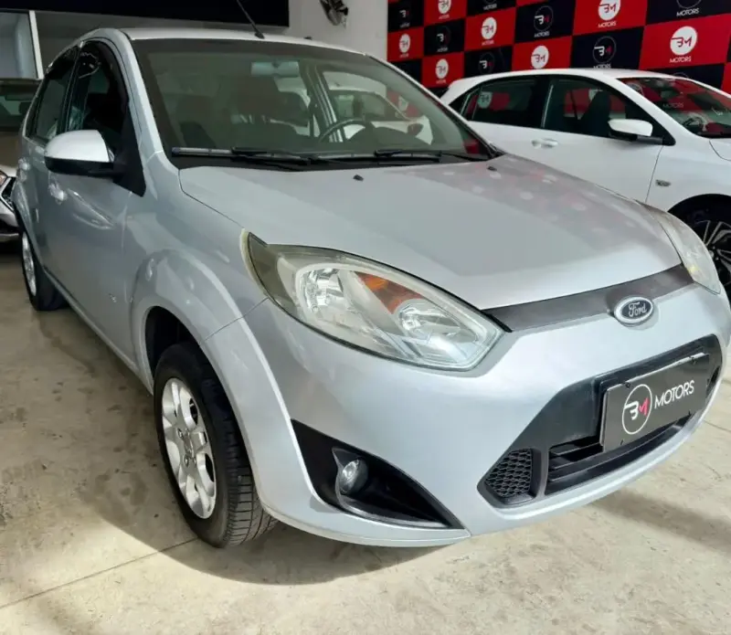 Fiesta Sedan - Foto