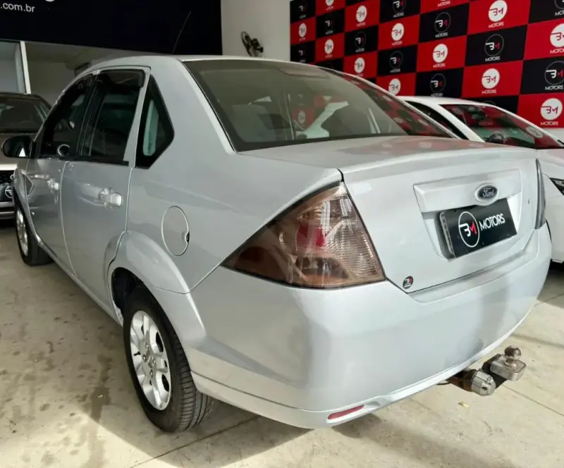 Fiesta Sedan - Foto