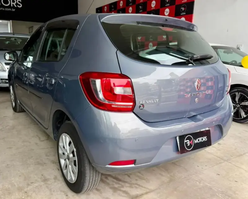 Sandero - Foto
