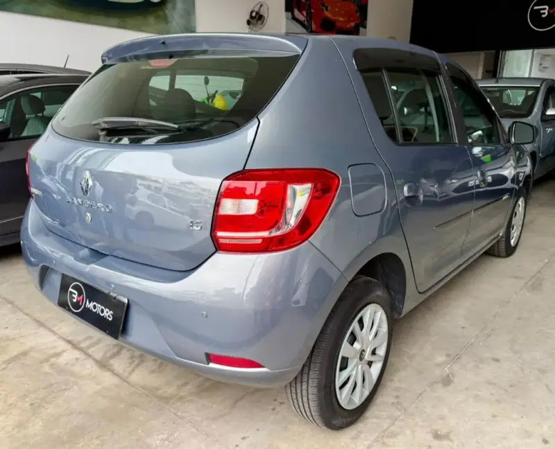 Sandero - Foto