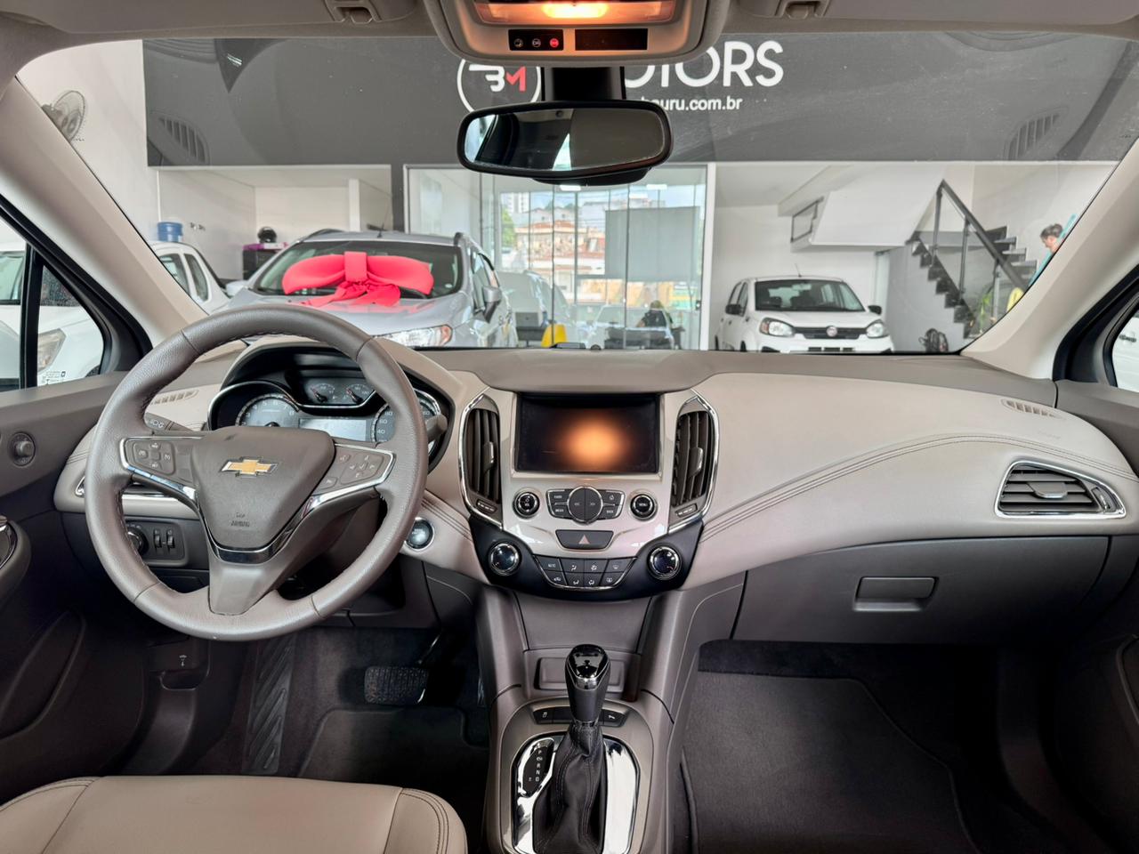 Cruze Sedan - Foto