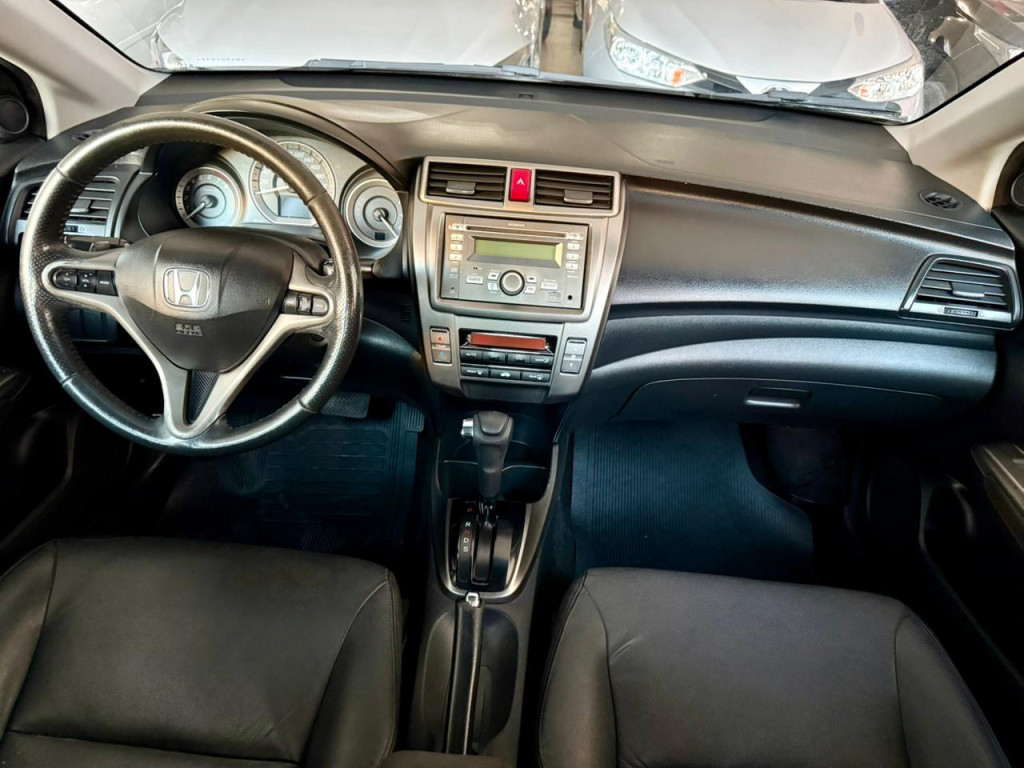 City Sedan - Foto