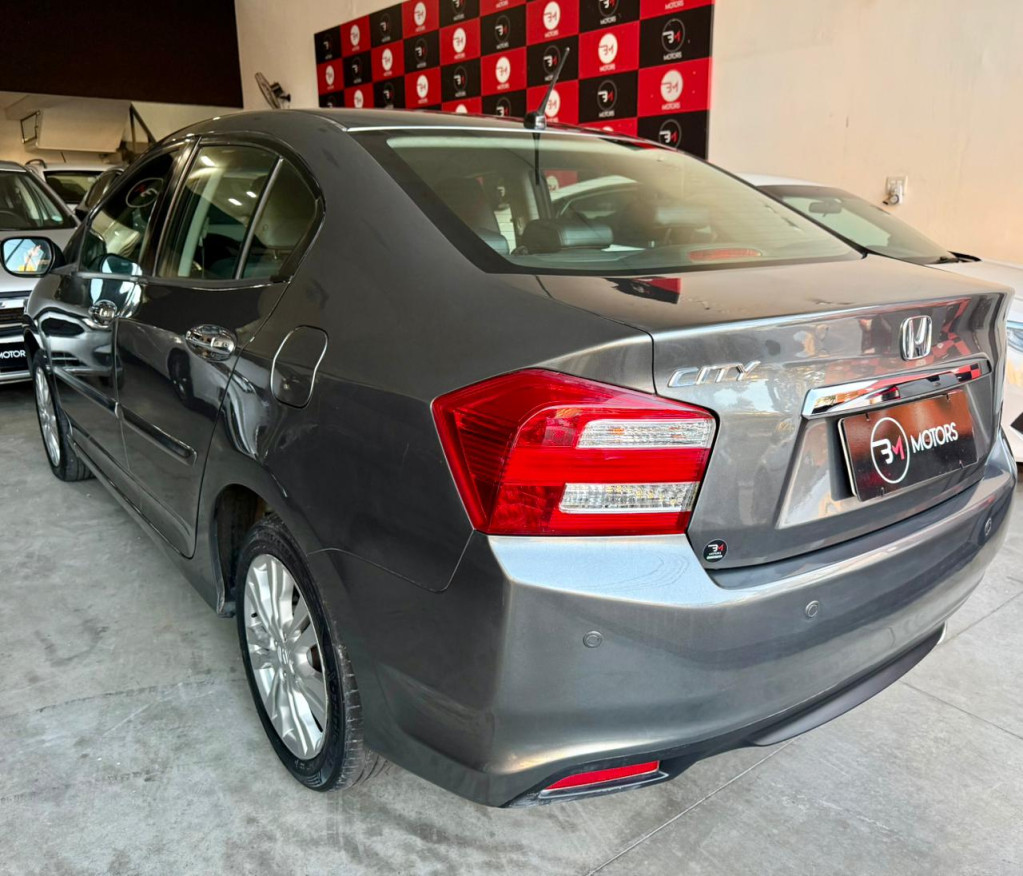 City Sedan - Foto