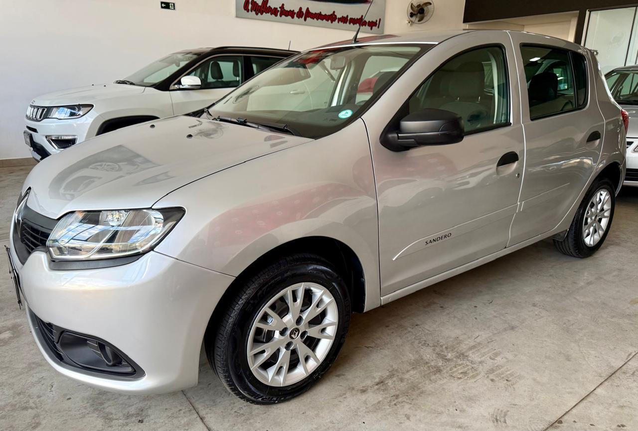 Sandero - Foto