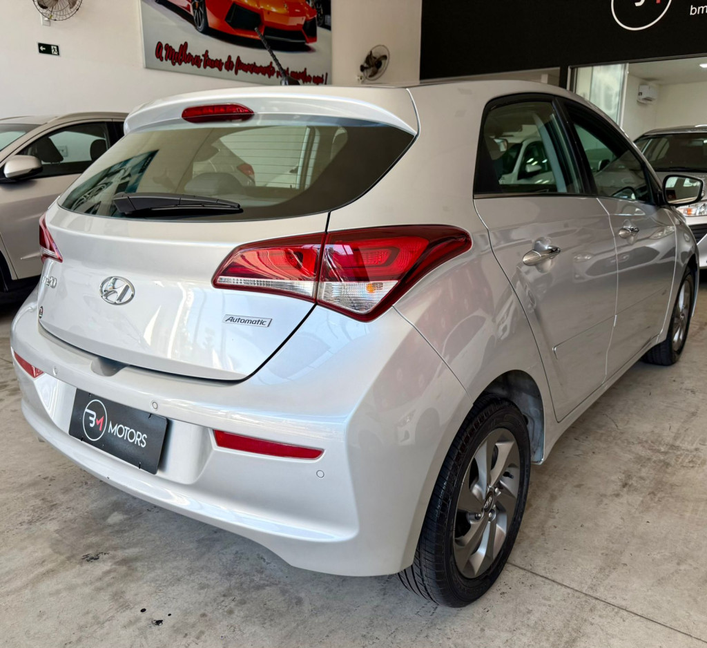 HB 20 Hatch - Foto