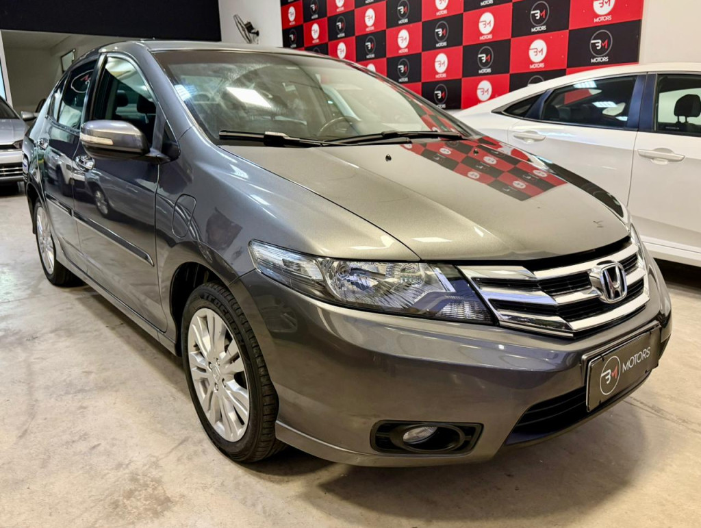 City Sedan - Foto